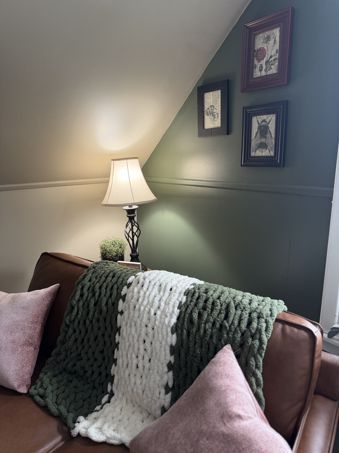 Warm therapy seating area